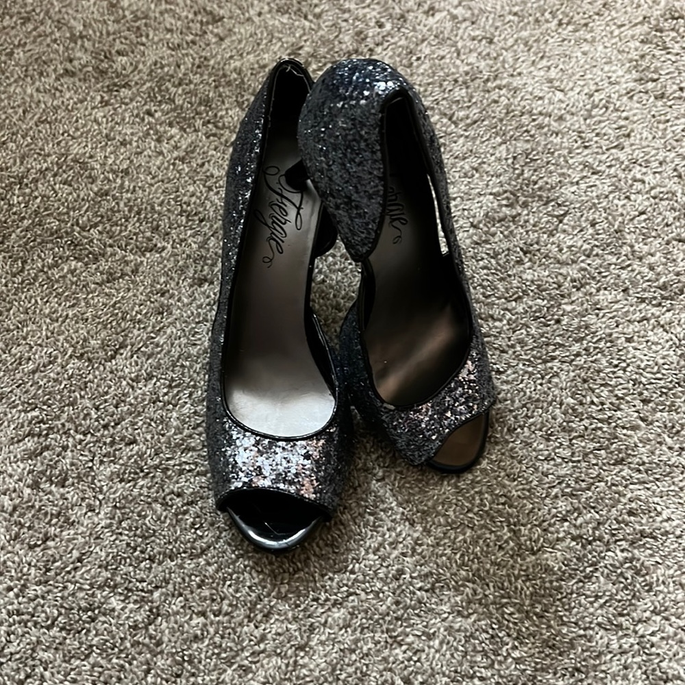 FERGIE glitter heels